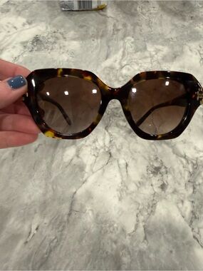 Tory Burch Tortoiseshell Oversized Sunglasses with Brown Lenses